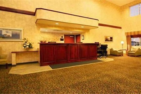 Crossings By Grandstay Inn & Suites Becker Εσωτερικό φωτογραφία