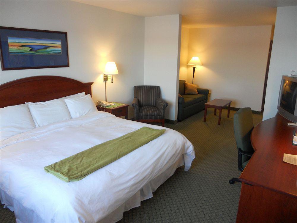 Crossings By Grandstay Inn & Suites Becker Εξωτερικό φωτογραφία