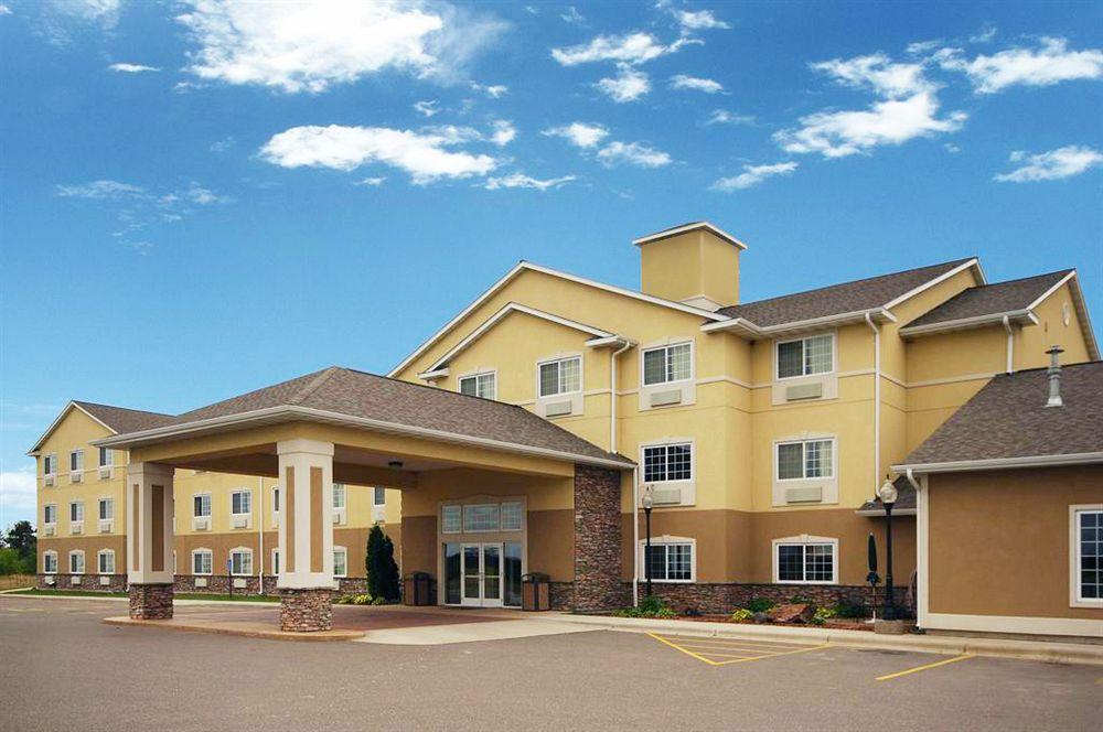 Crossings By Grandstay Inn & Suites Becker Εξωτερικό φωτογραφία