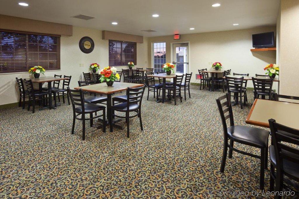 Crossings By Grandstay Inn & Suites Becker Εξωτερικό φωτογραφία